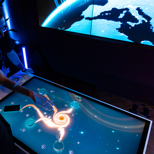 Dark data visualization with a blackhole motif